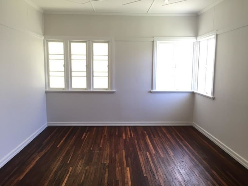 42 Lucas Street, Berserker QLD 4701